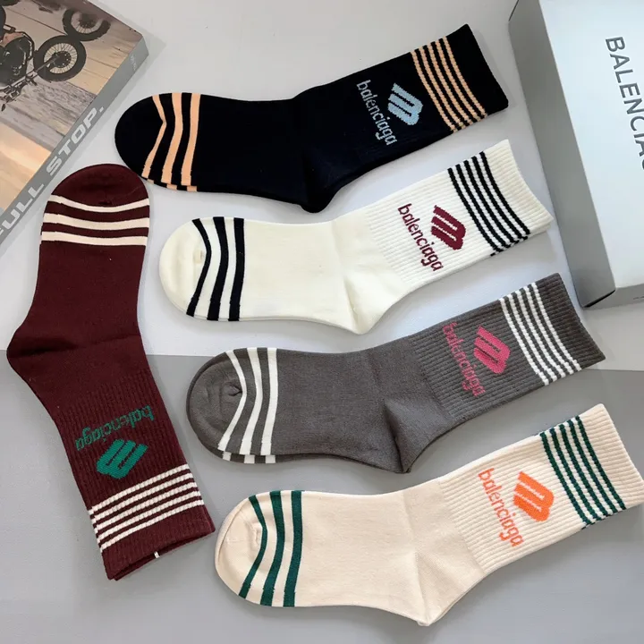 スーパーコピー バレンシアガ 靴下