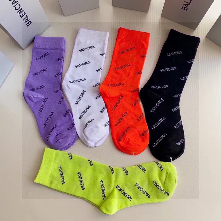 スーパーコピー バレンシアガ 靴下