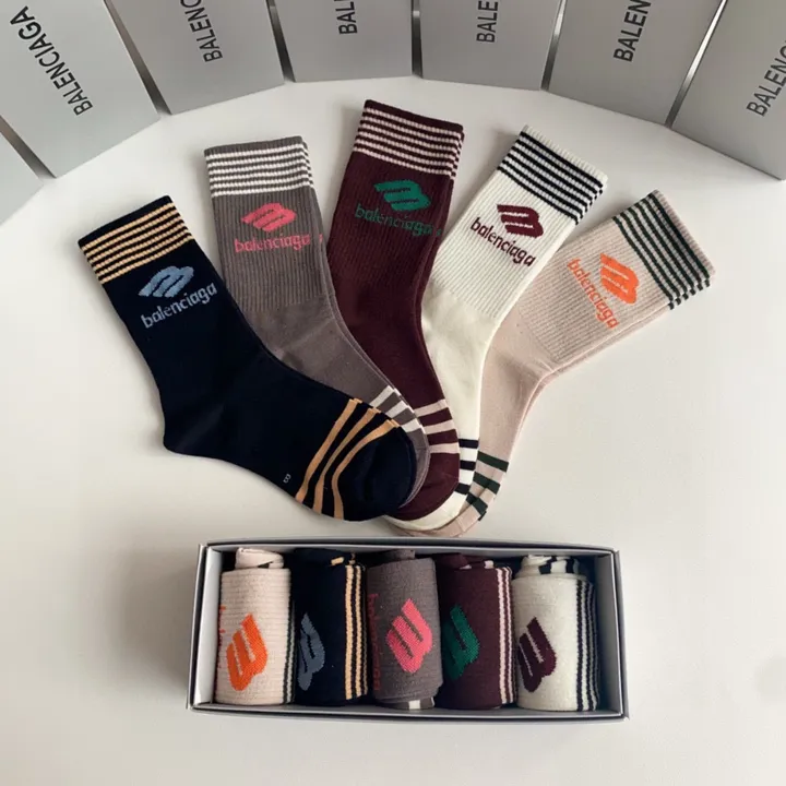 スーパーコピー バレンシアガ 靴下