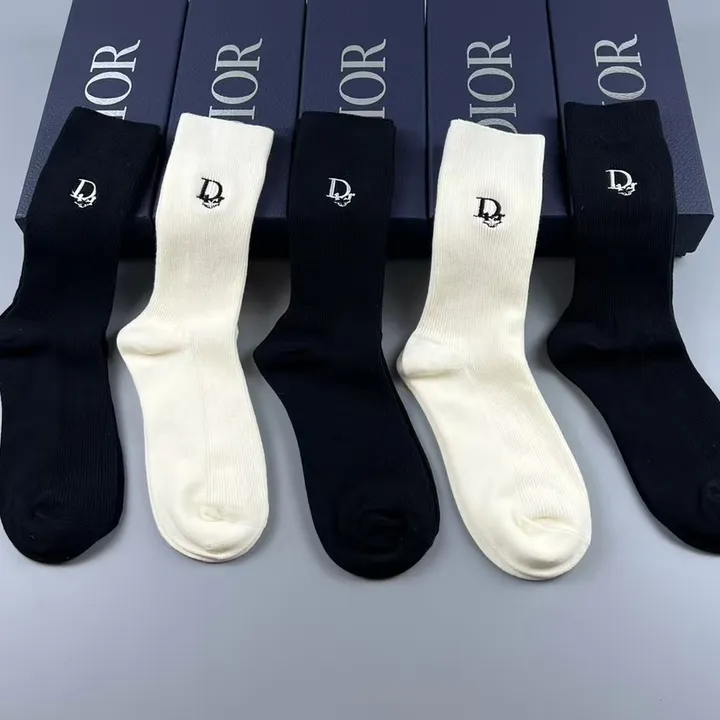 スーパーコピー ディオール 靴下