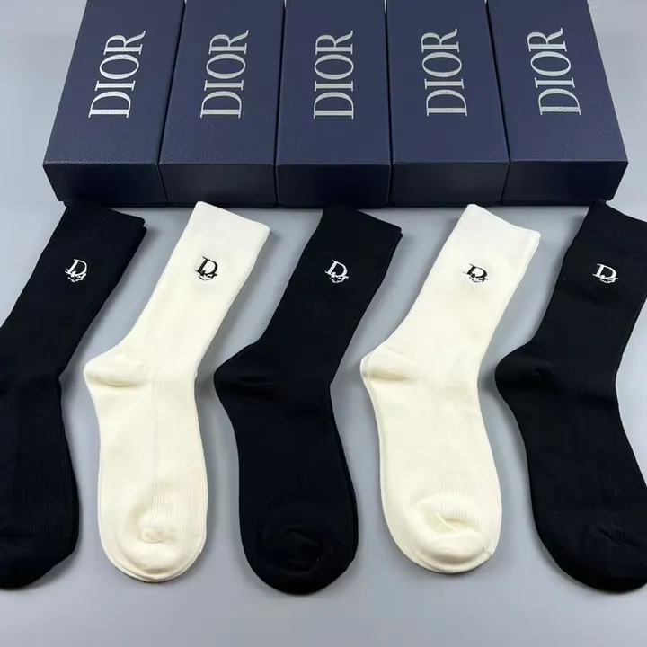 スーパーコピー ディオール 靴下