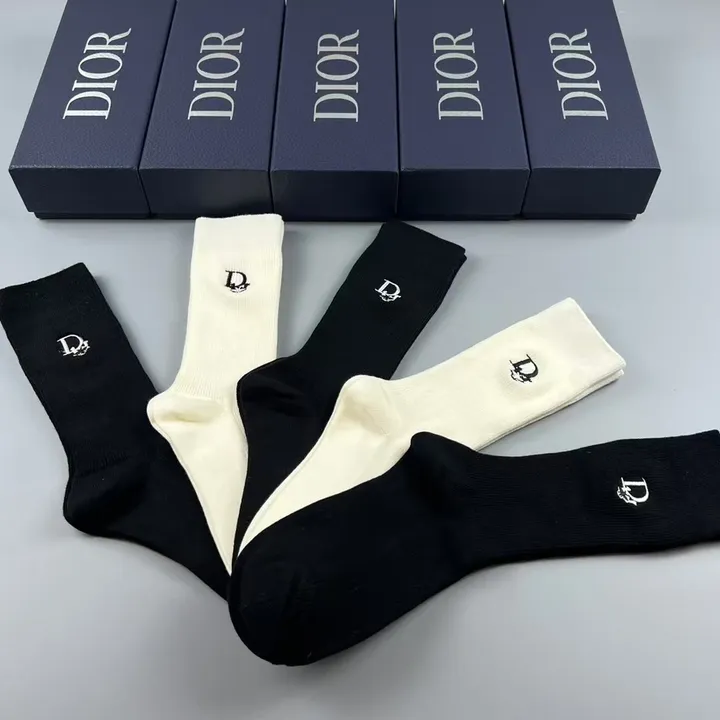 スーパーコピー ディオール 靴下
