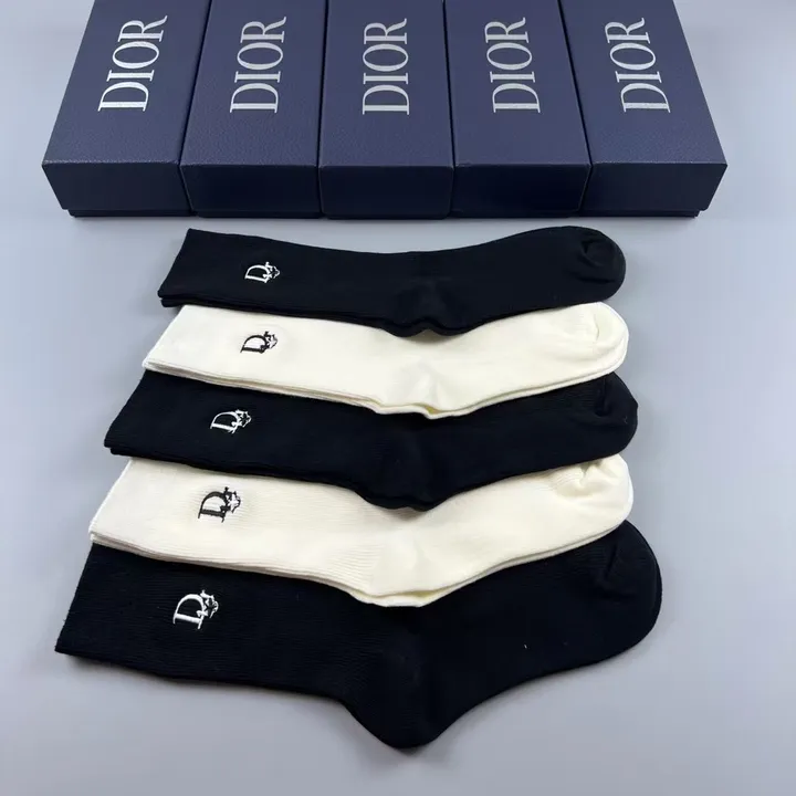 スーパーコピー ディオール 靴下