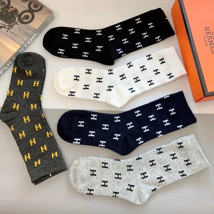 スーパーコピー シャネル 靴下