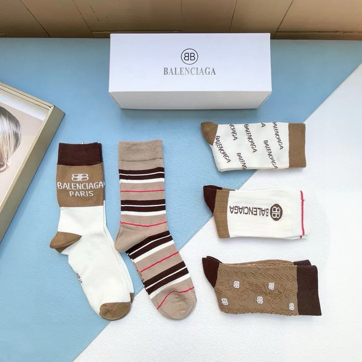スーパーコピー バレンシアガ 靴下