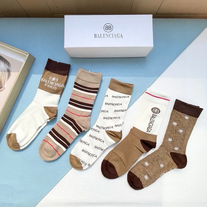 スーパーコピー バレンシアガ 靴下