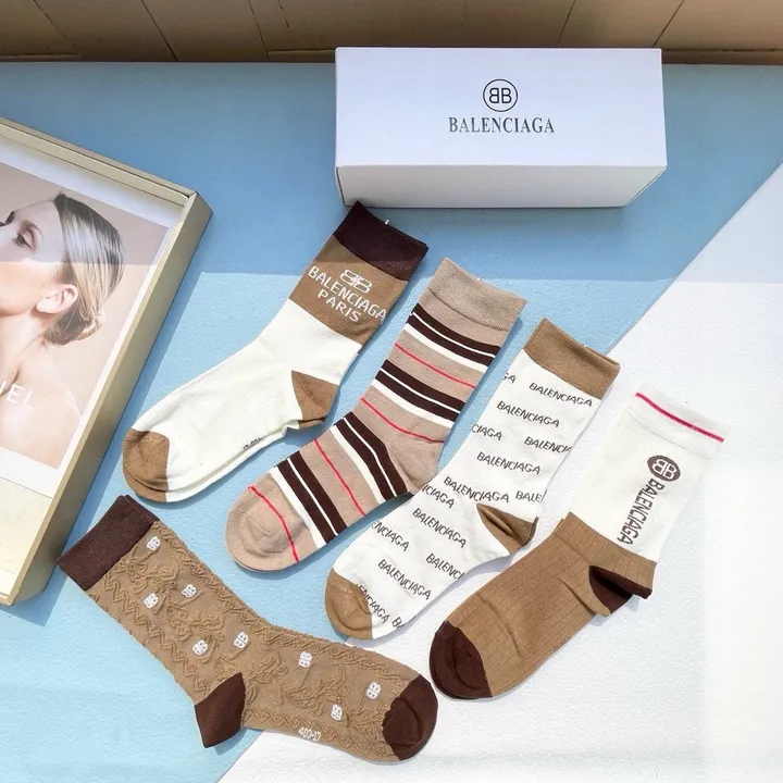 スーパーコピー バレンシアガ 靴下