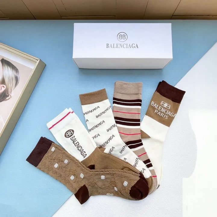 スーパーコピー バレンシアガ 靴下