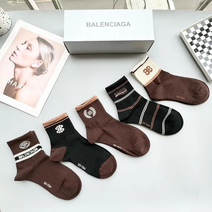 スーパーコピー バレンシアガ 靴下