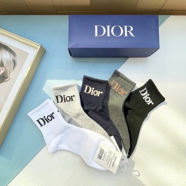 スーパーコピー ディオール 靴下