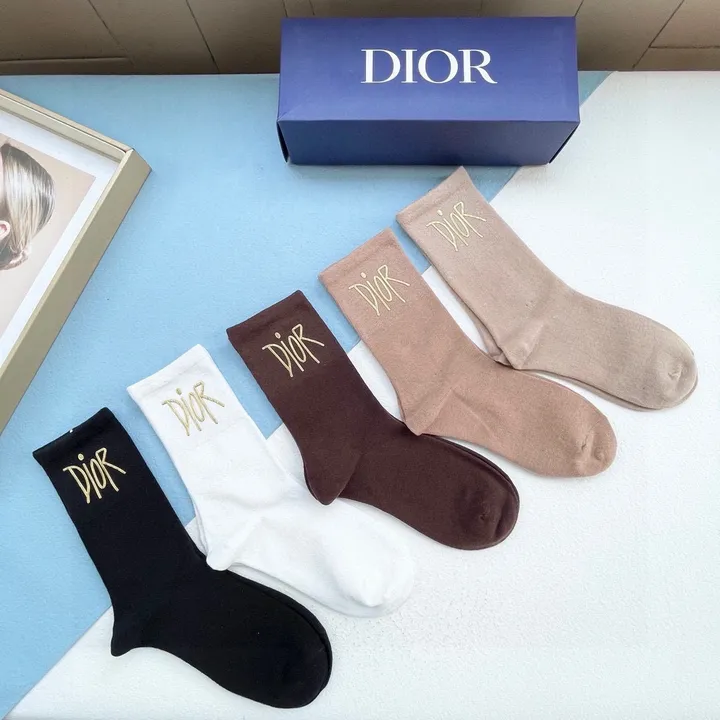 スーパーコピー ディオール 靴下