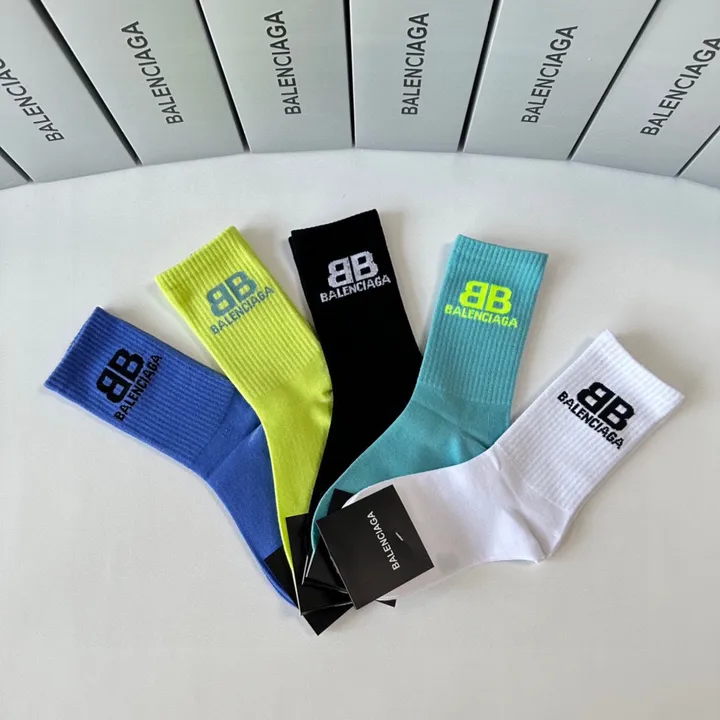 スーパーコピー バレンシアガ 靴下