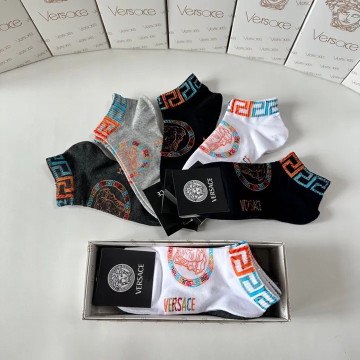 スーパーコピー ヴェルサーチ 靴下