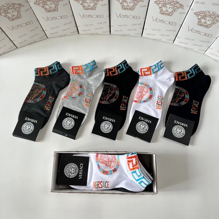 スーパーコピー ヴェルサーチ 靴下