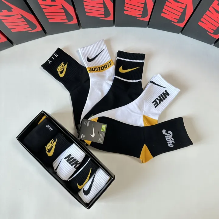 スーパーコピー ナイキ 靴下