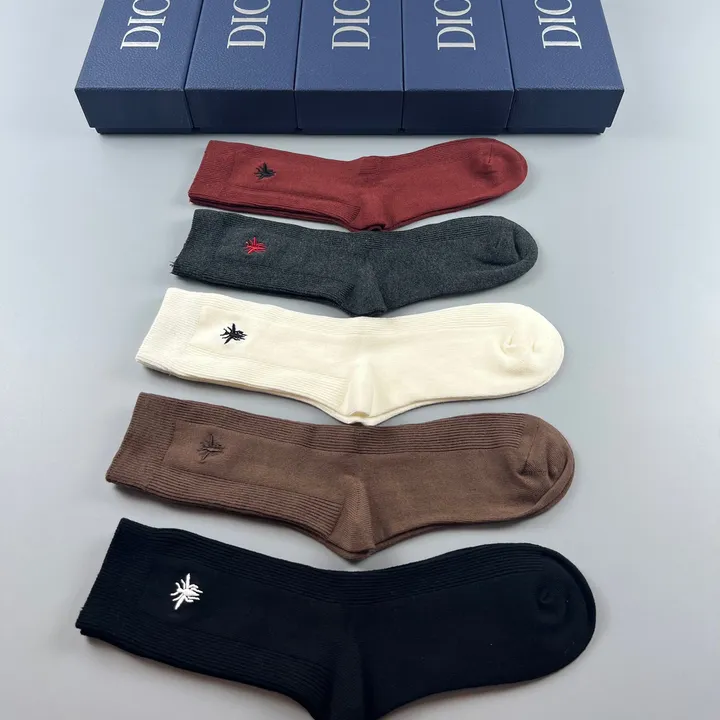 スーパーコピー ディオール 靴下