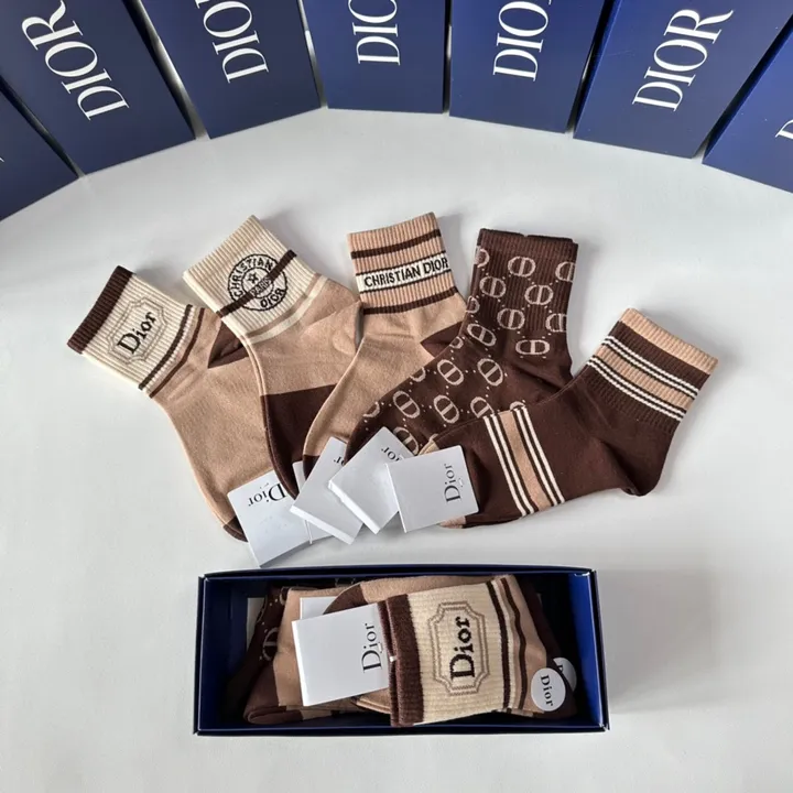 スーパーコピー ディオール 靴下