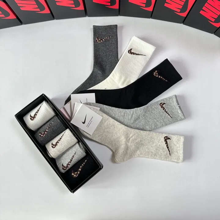 スーパーコピー ナイキ 靴下