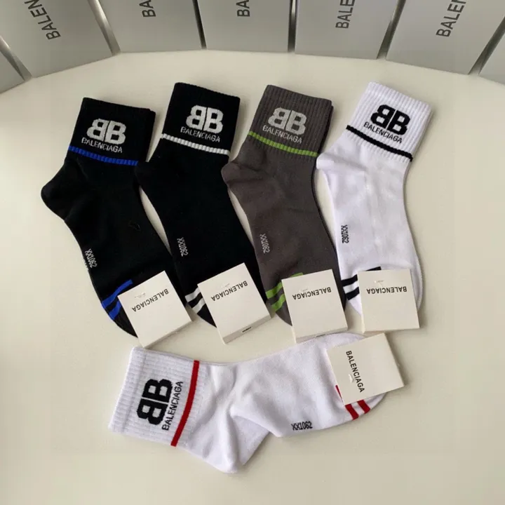 スーパーコピー バレンシアガ 靴下