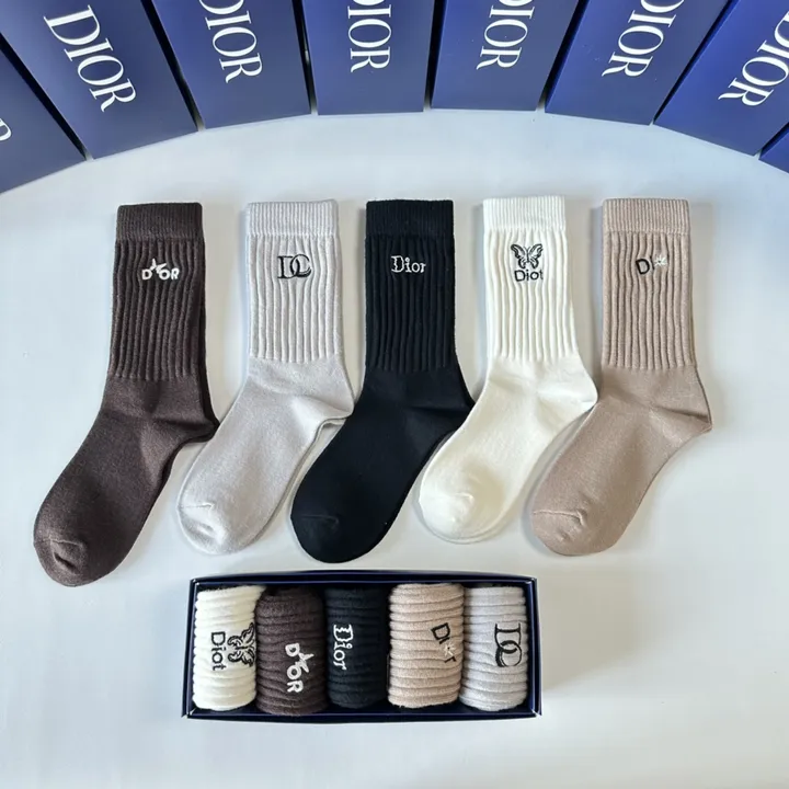 スーパーコピー ディオール 靴下