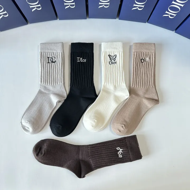 スーパーコピー ディオール 靴下
