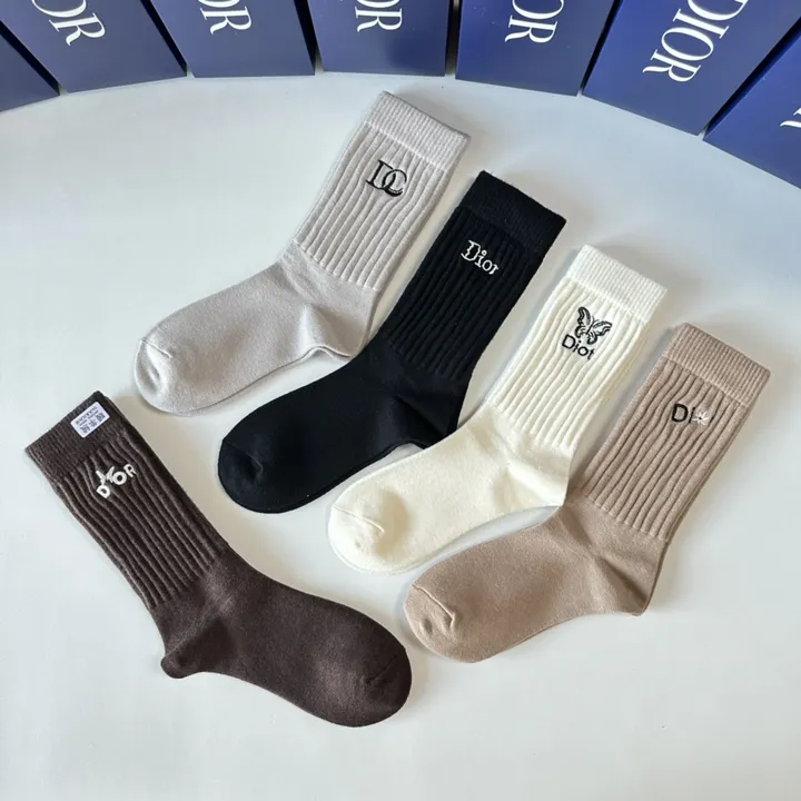 スーパーコピー ディオール 靴下