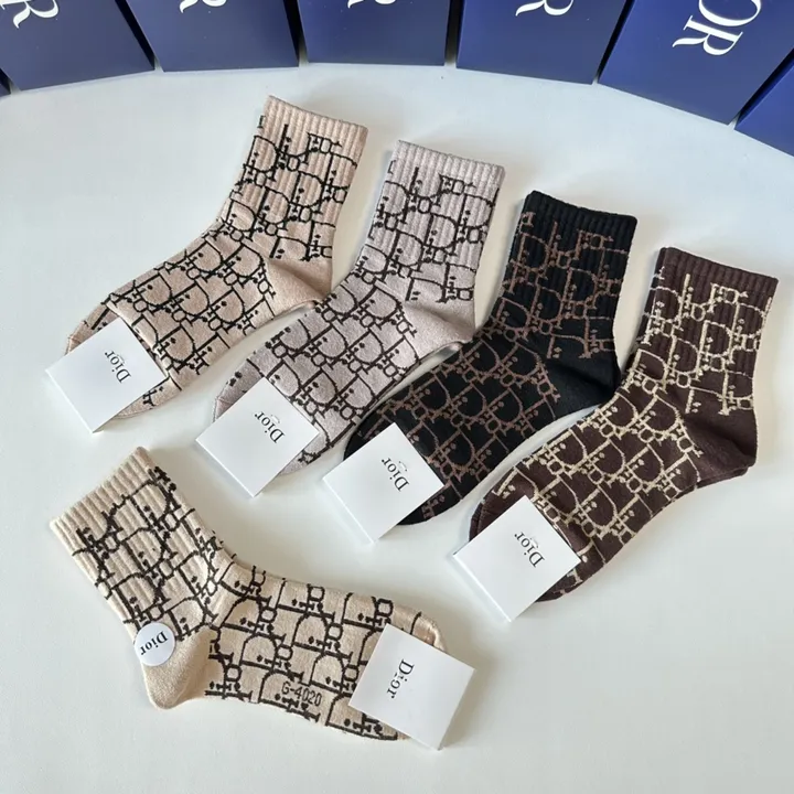 スーパーコピー ディオール 靴下