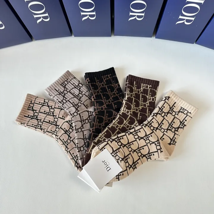 スーパーコピー ディオール 靴下