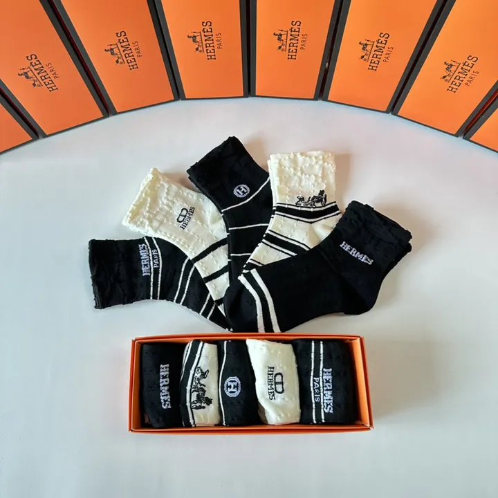 スーパーコピー シャネル 靴下