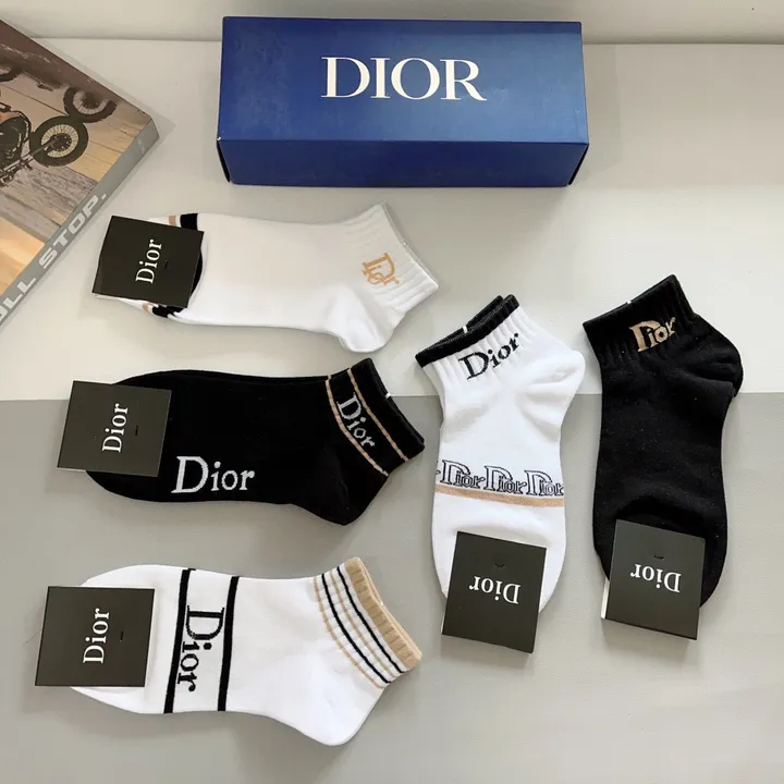 スーパーコピー ディオール 靴下