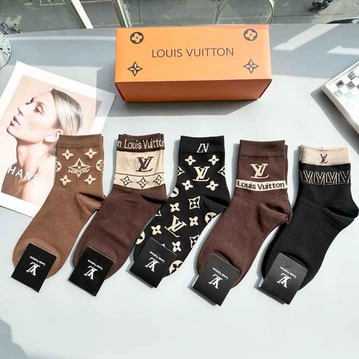 スーパーコピー ルイヴィトン 靴下