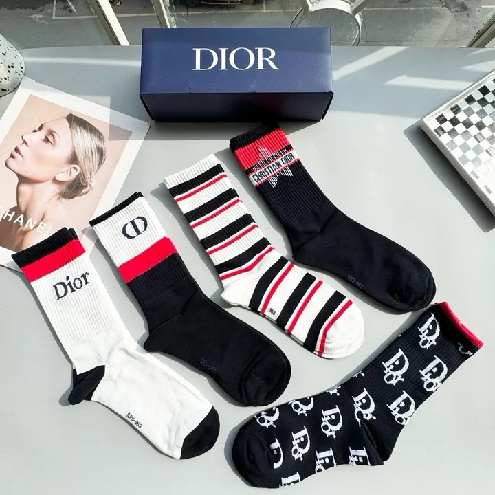 スーパーコピー ディオール 靴下