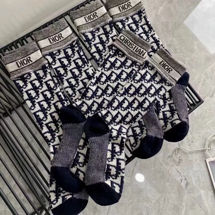 スーパーコピー ディオール 靴下