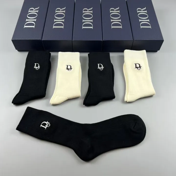 スーパーコピー ディオール 靴下