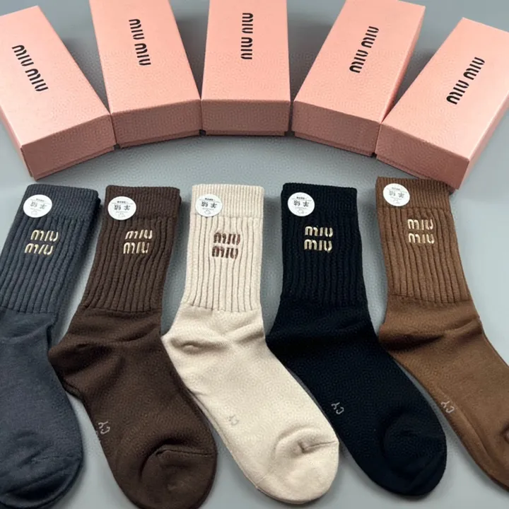 スーパーコピー ミュウミュウ 靴下