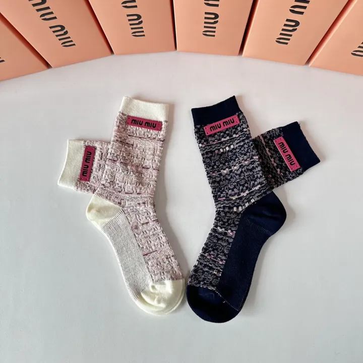 スーパーコピー ミュウミュウ 靴下