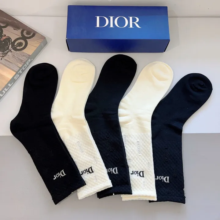 スーパーコピー ディオール 靴下