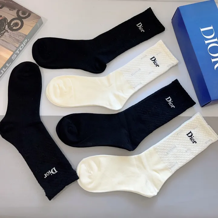 スーパーコピー ディオール 靴下