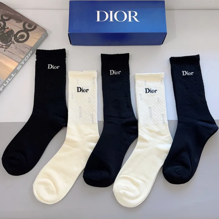 スーパーコピー ディオール 靴下