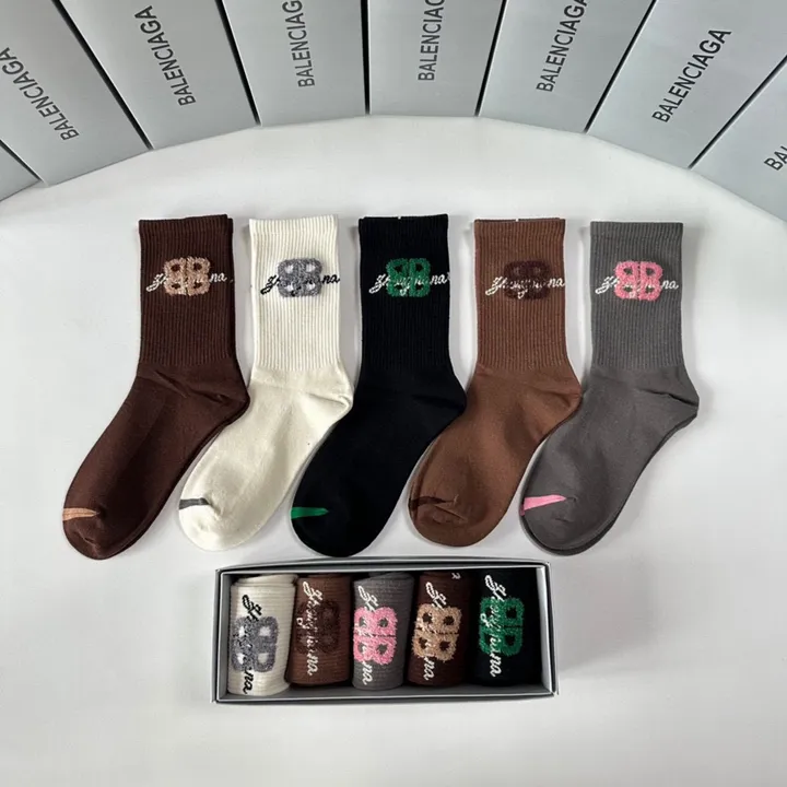 スーパーコピー バレンシアガ 靴下