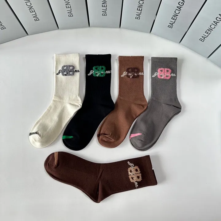 スーパーコピー バレンシアガ 靴下