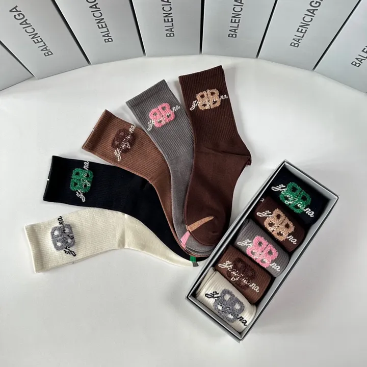 スーパーコピー バレンシアガ 靴下