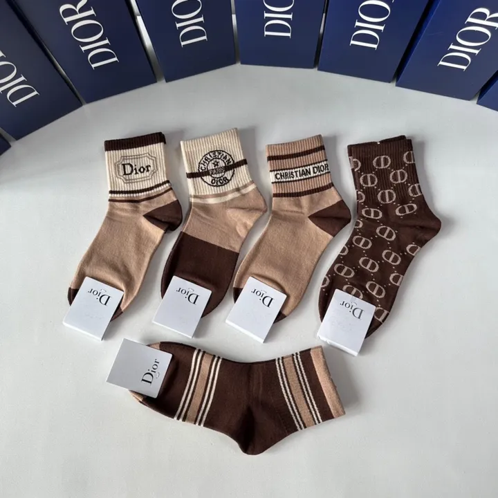 スーパーコピー ディオール 靴下