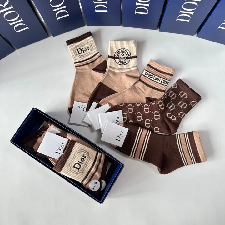 スーパーコピー ディオール 靴下