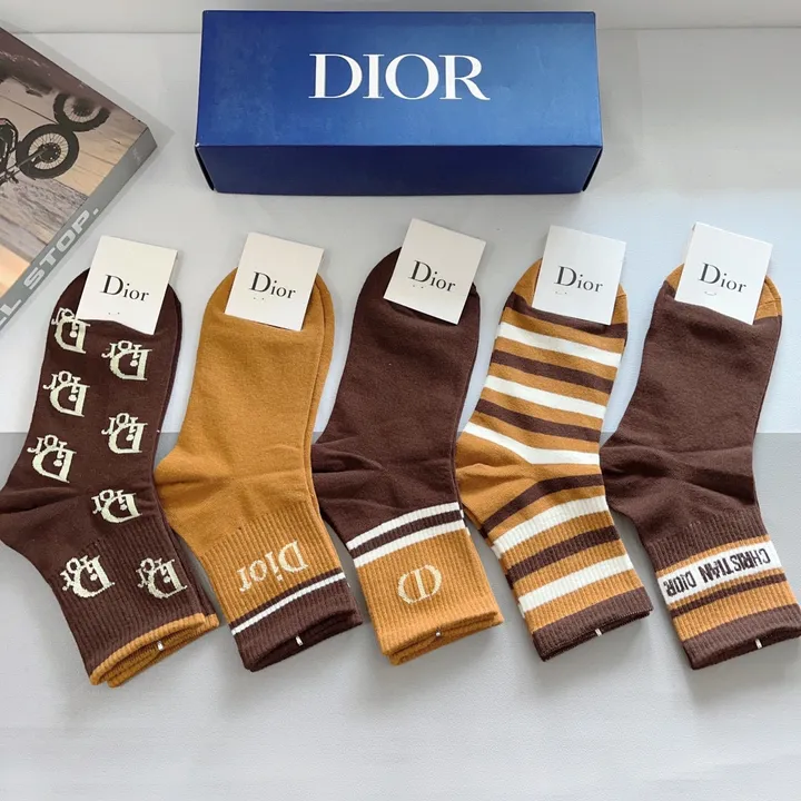 スーパーコピー ディオール 靴下
