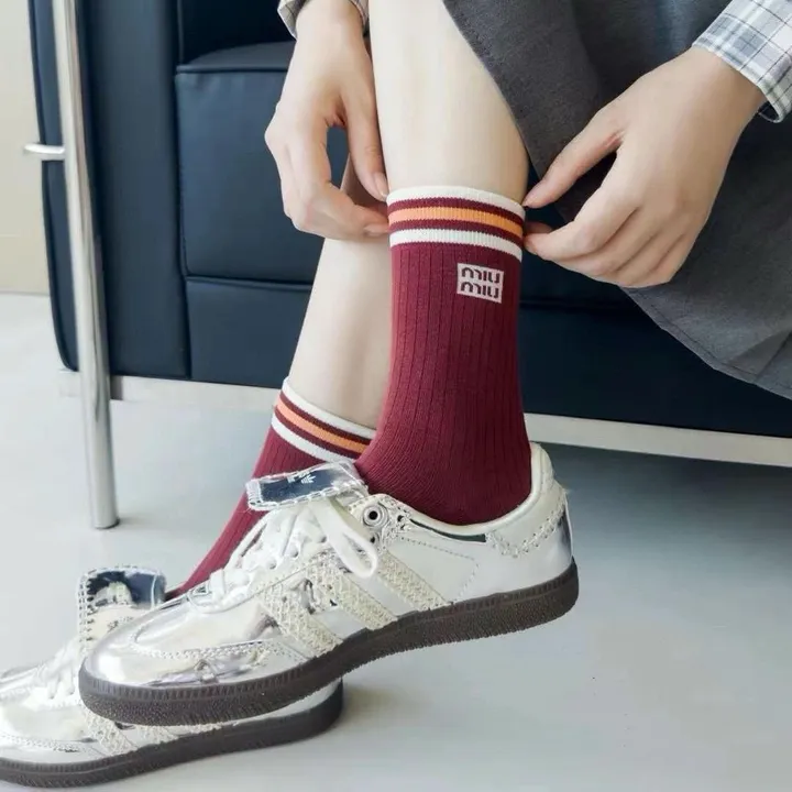 スーパーコピー ミュウミュウ 靴下