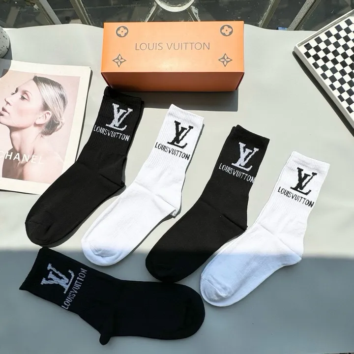 スーパーコピー ルイヴィトン 靴下