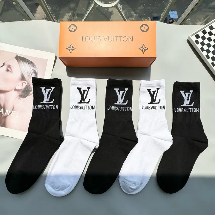 スーパーコピー ルイヴィトン 靴下