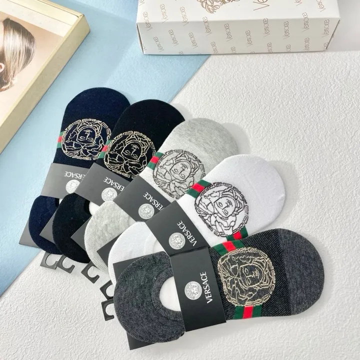 スーパーコピー ヴェルサーチ 靴下