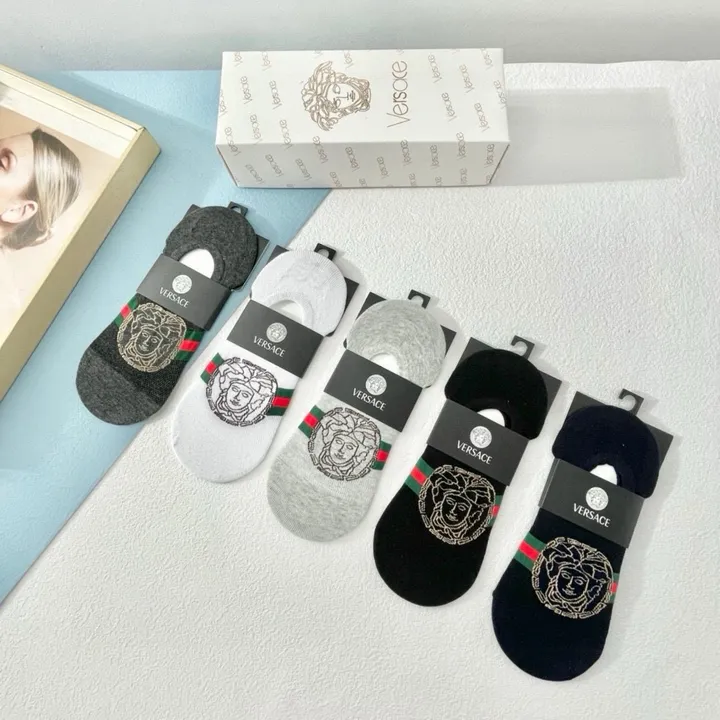 スーパーコピー ヴェルサーチ 靴下